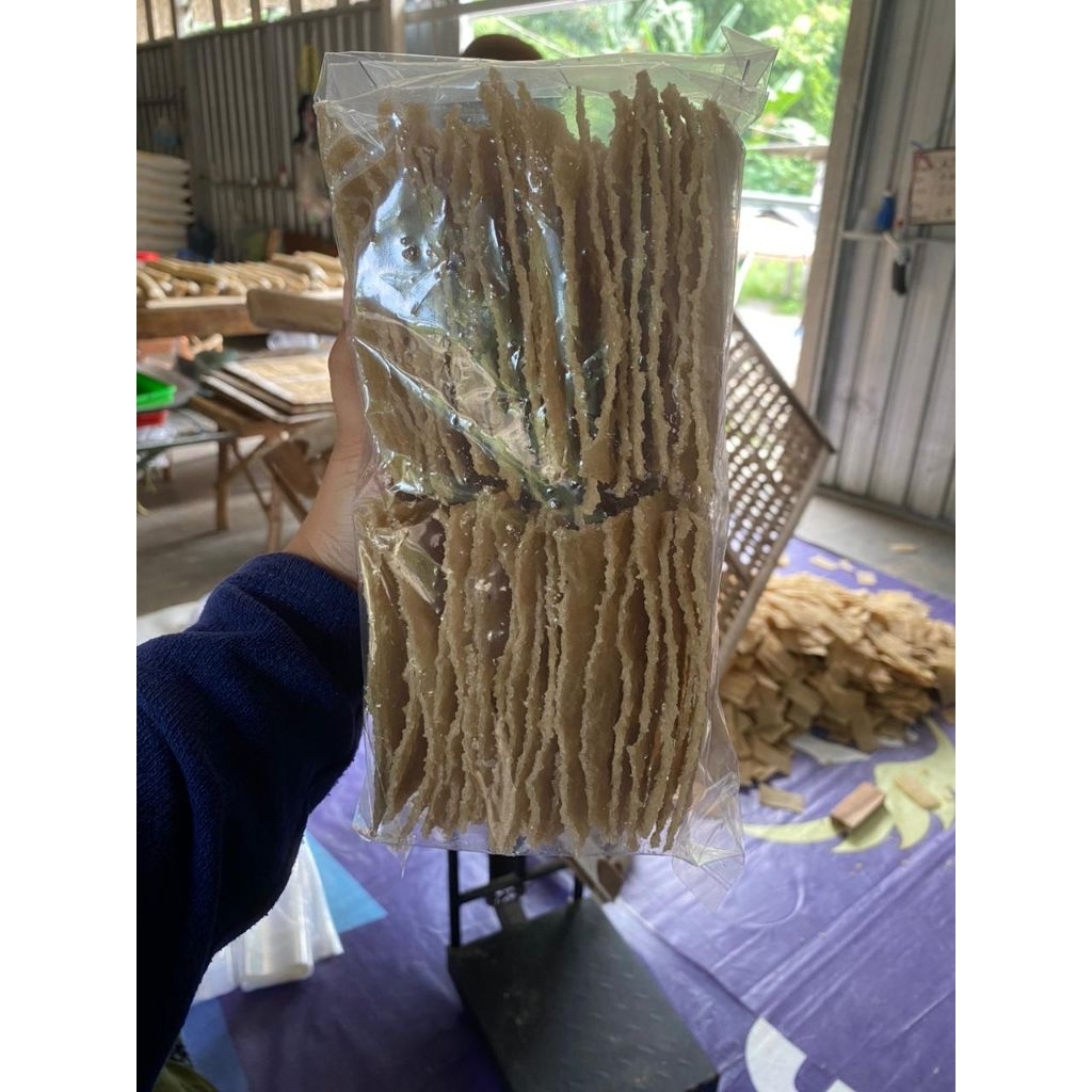 kerupuk puli kerupuk gendar kerupuk lempeng 500 gram rasa bawang, khas Magetan/Khas Madiun