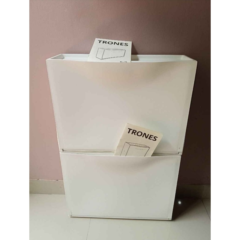 Rak Sepatu IKEA TRONES