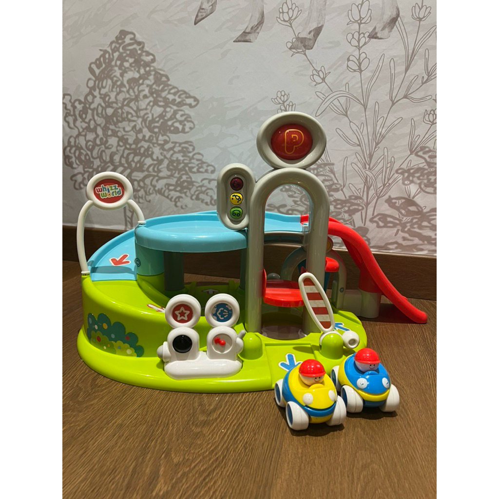 ELC Whizz World Garage Toys