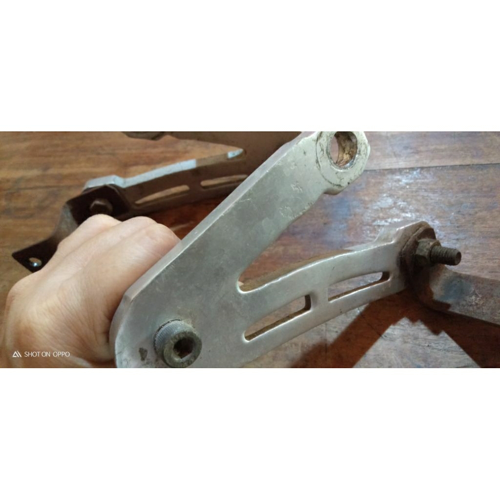 footstep underbone AHRS second