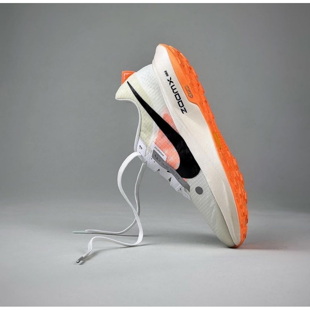 SEPATU NIKE ZOOM X ULTRAFLY TRAIL IVORY