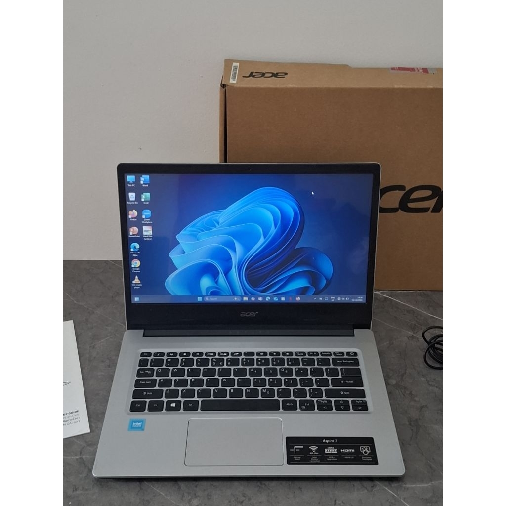 Acer Aspire 3 Celeron N5100 Ram 4GB SSD 256GB Fullset