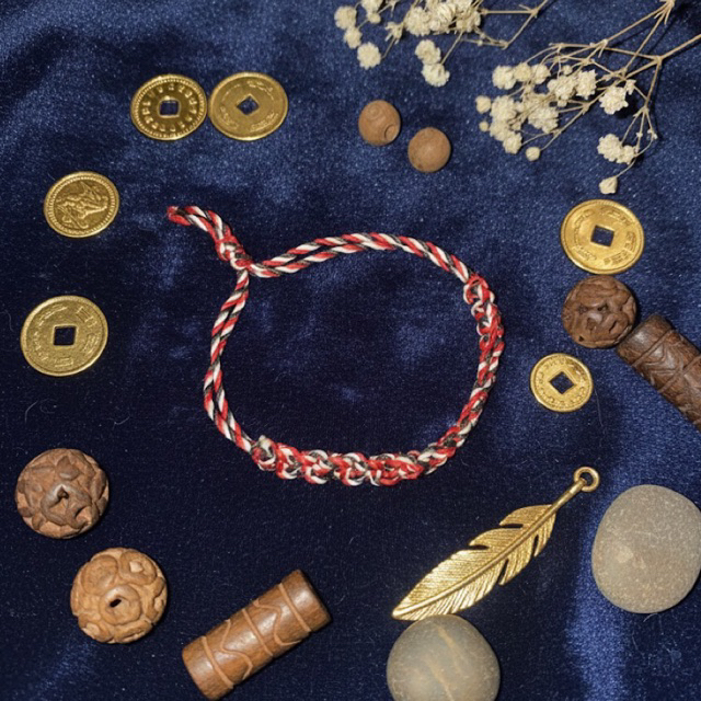 Gelang Tridatu Bali Model Rajut Gelang Tradisional Bali Gelang Etnik Casual