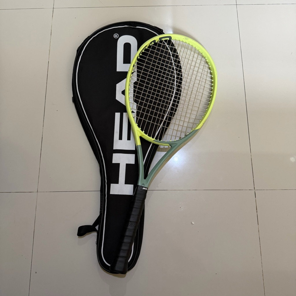 raket tennis tenis head extreme