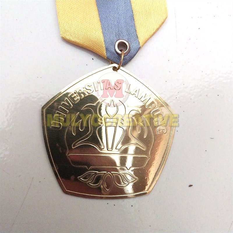 Medali Wisuda Universitas Lampung UNILA