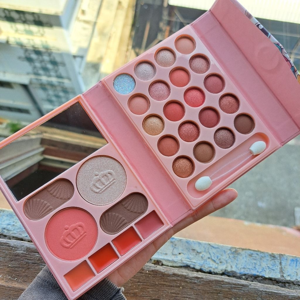 MAKE UP  Sweet Girl Palet Eyeshadow Cover owl's eyeshadow palette lengkap