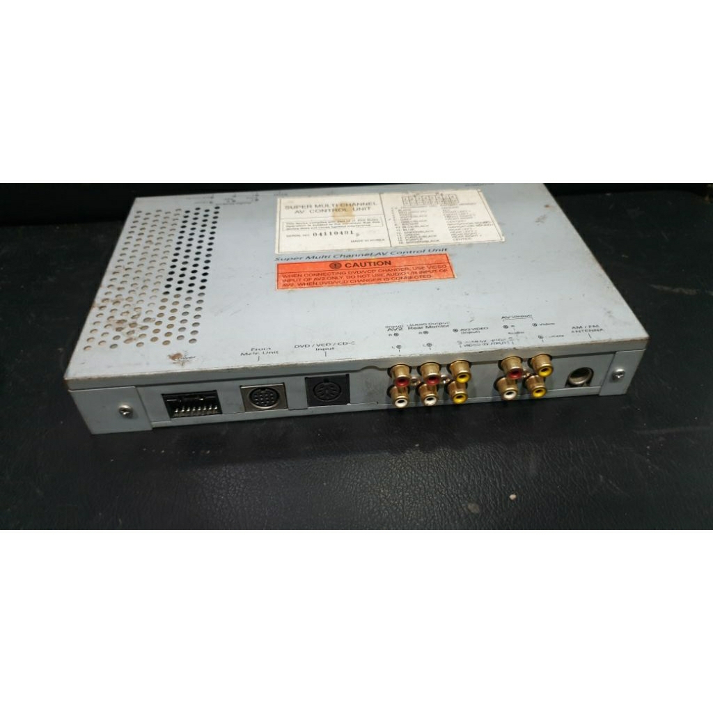 Super multi control hideaway unit untuk TV mobil indash beserta kabel