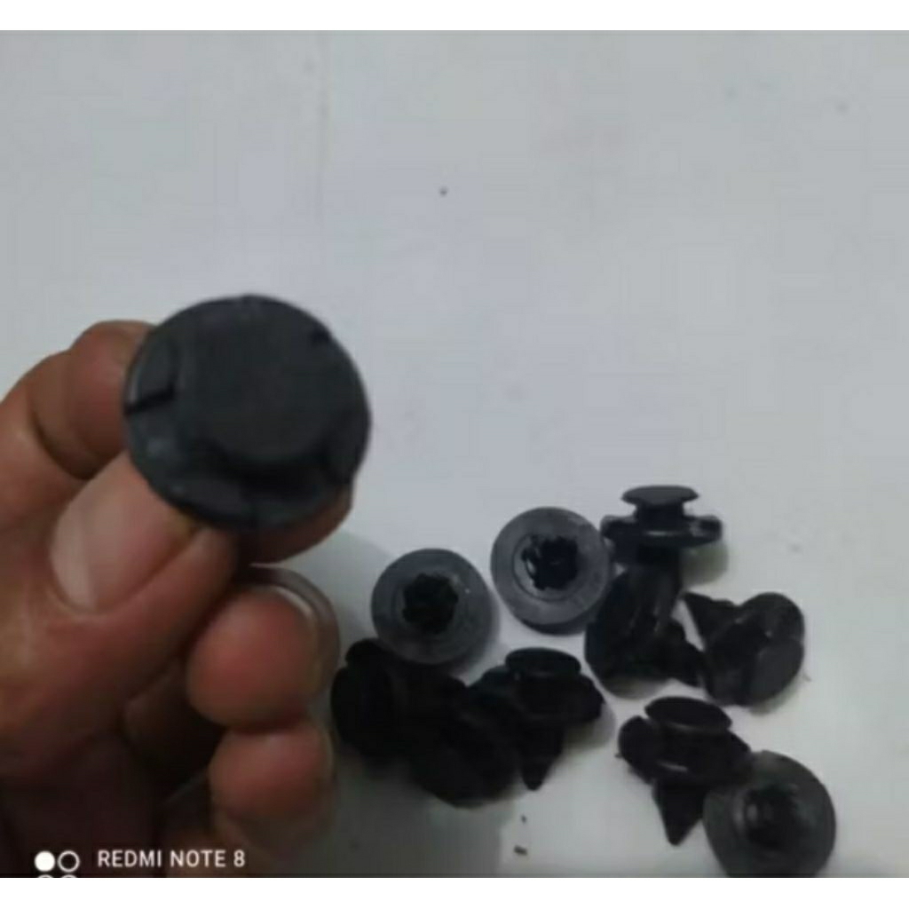 kancing klip liner bemper Toyota Avanza Xenia Innova universal original