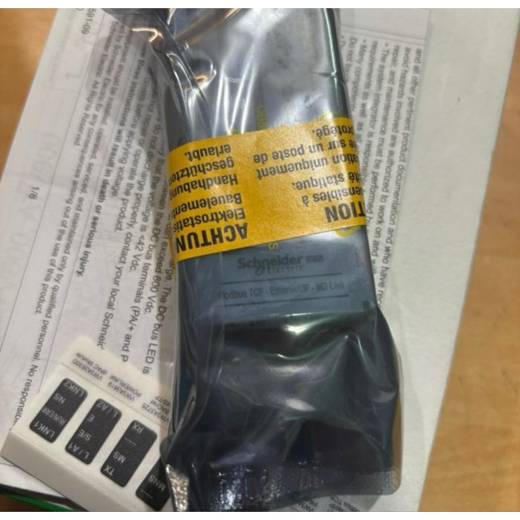 SCHNEIDER VW3A3721 INVERTER DRIVE