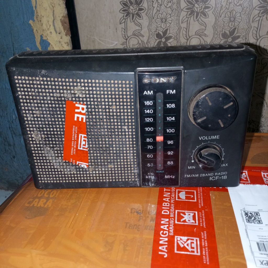 radio mini sony