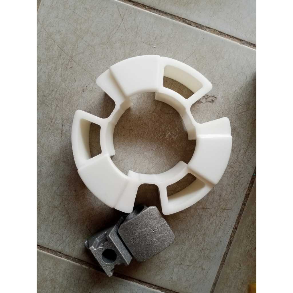 COUPLING 35H HITACHI ZX110