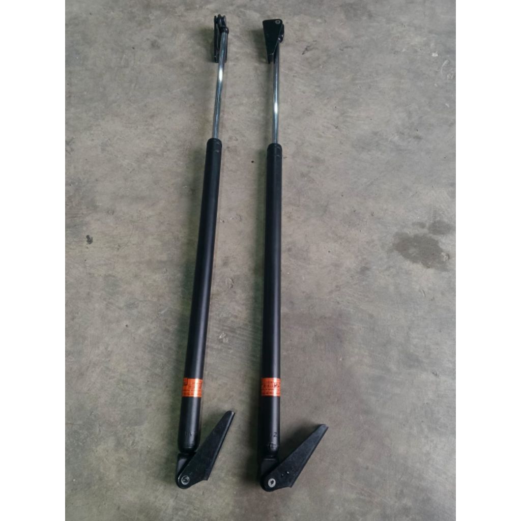 SOK BAGASI PINTU BELAKANG HIDROLIK LUXIO  ORIGINAL COPOTAN