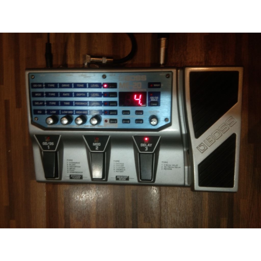 BOSS ME20 efek gitar