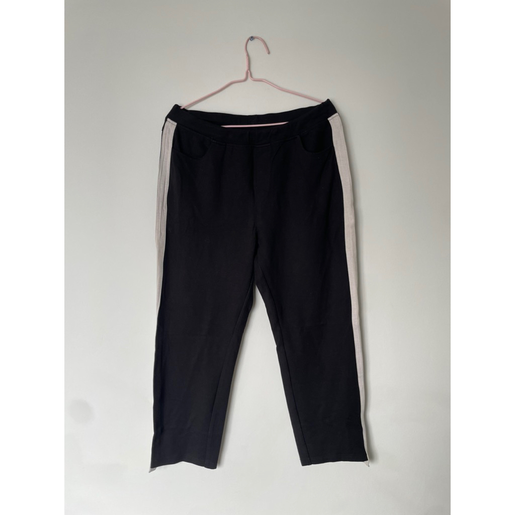 Training Pants Olahraga Hitam Stripe Garis Putih Celana Panjang Wanita Pria Unisex Kain Stretch Big 