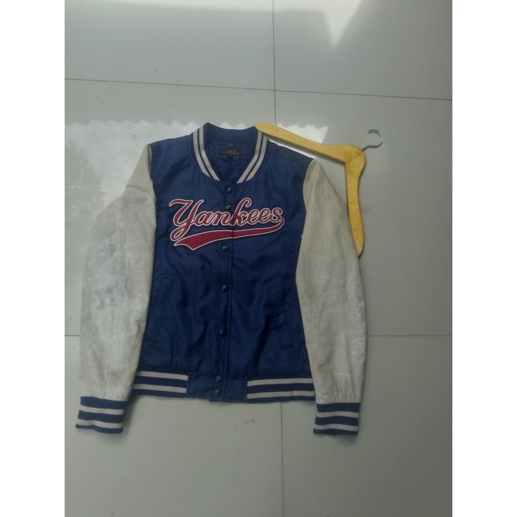 varsity mlb second