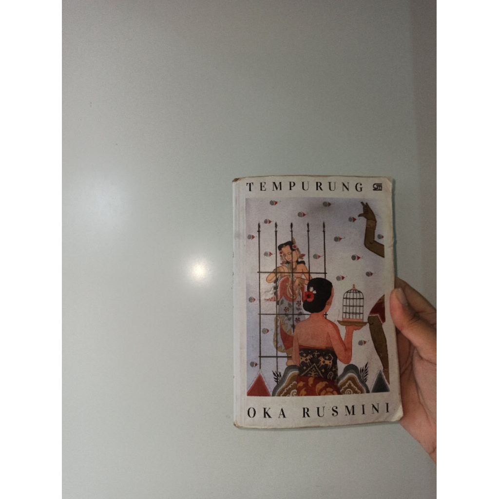 Tempurung (Oka Rusmini)