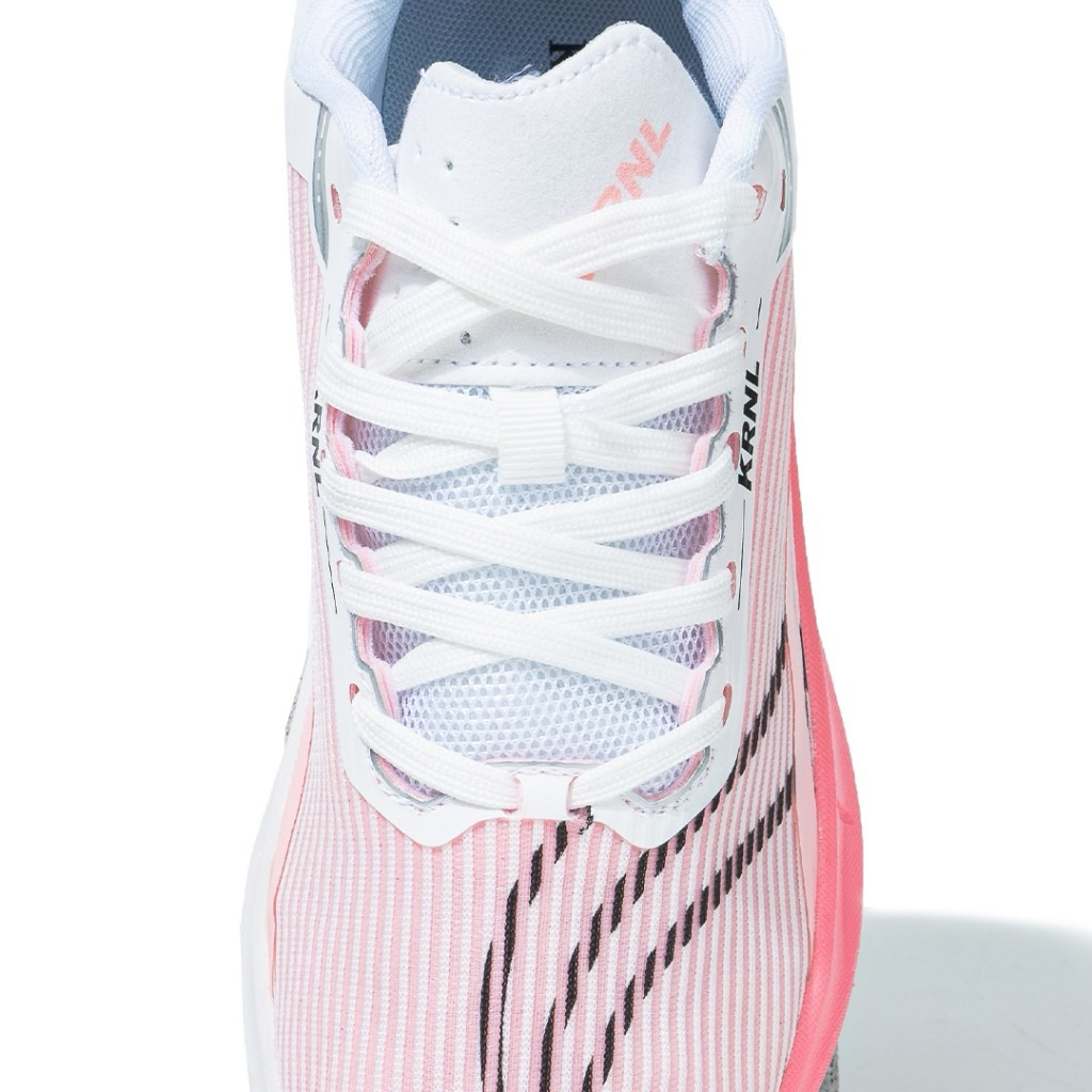 sepatu lari by kronikel (preloved)