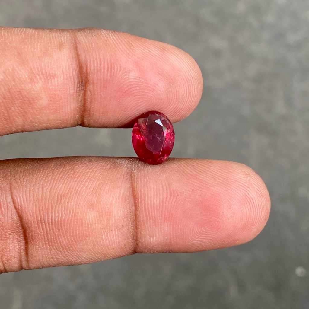 Natural Rubellite Tourmaline batu rubellite Tourmaline batu turmaline Dim 10x8x5 CT 2.70