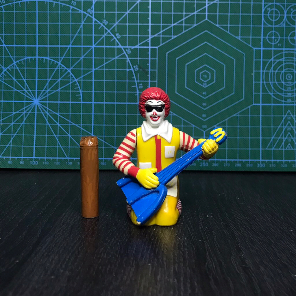 Ronald McDonald Mascot Guitarist Happy Meal Band 1993 Rare [PRELOVED]