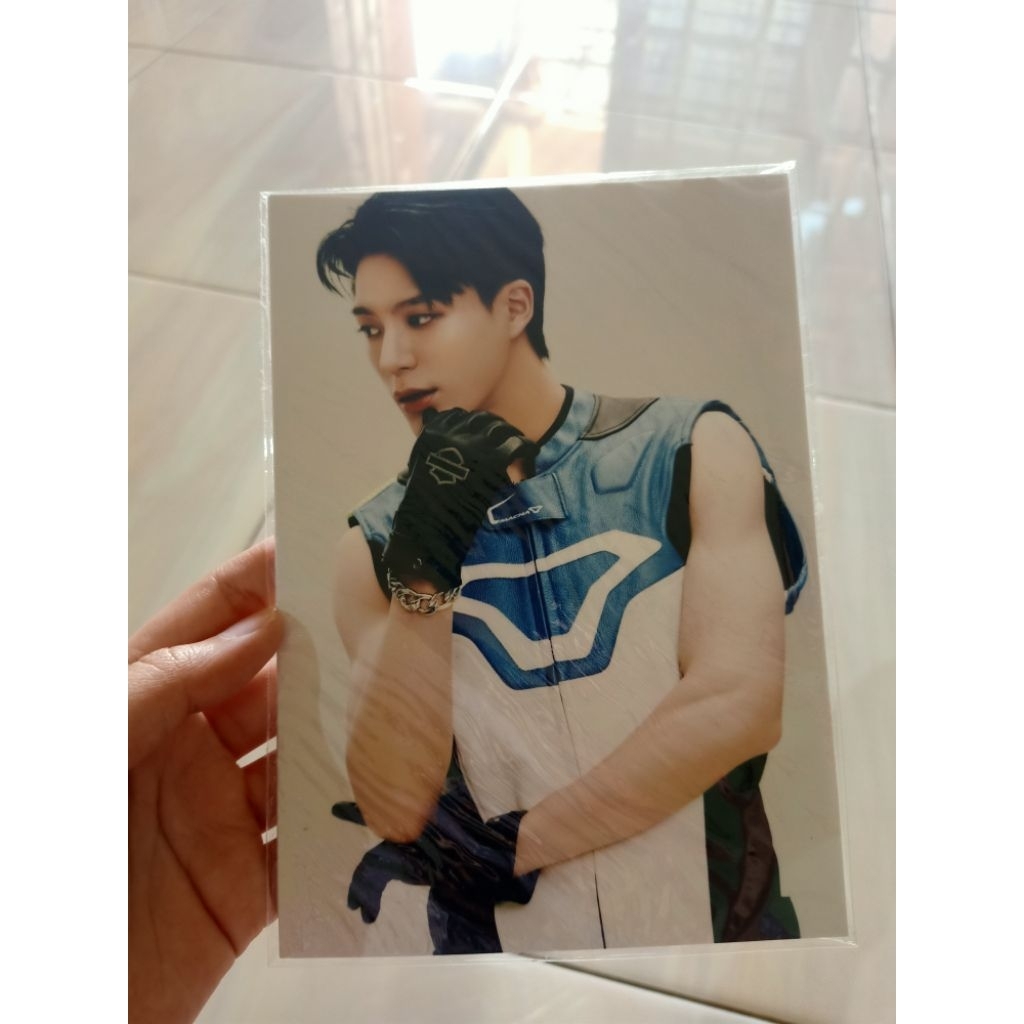 Official MD Postcard Jeno The Dream Show 2023