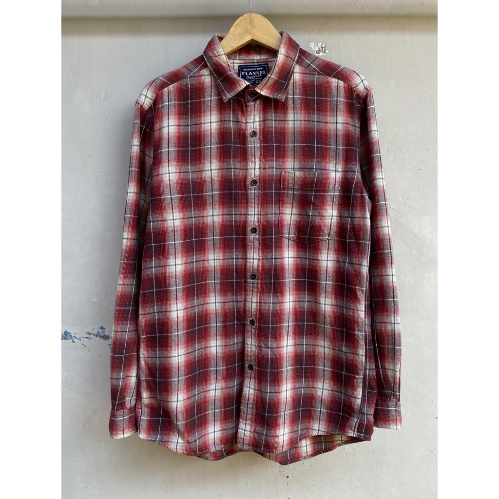 Kemeja Flannel Uniqlo Veterano
