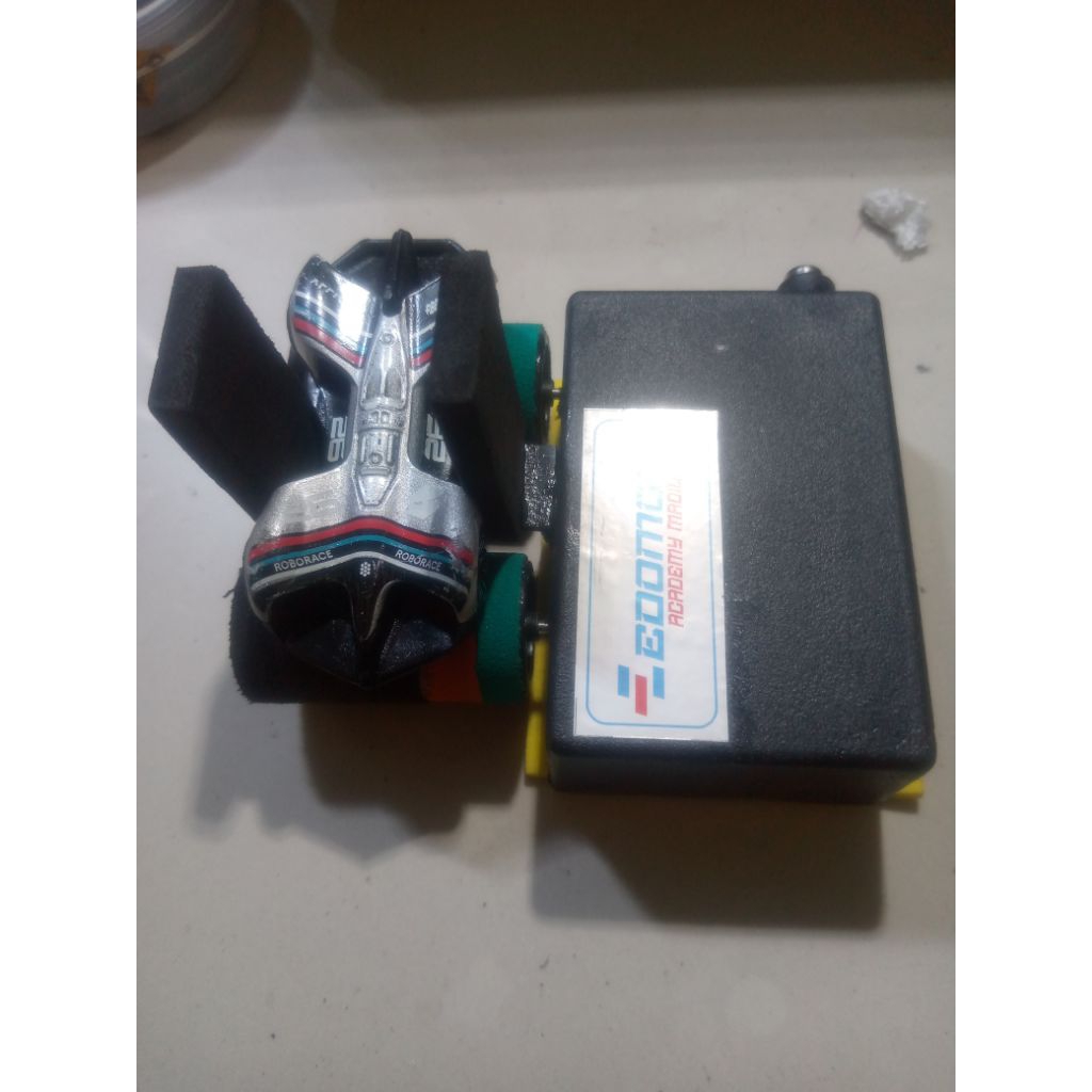 alat dangun hotwheels roda depan belakang berputar
