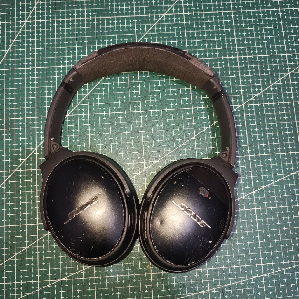 [Second] Bose QuietComfort 35 Qc35 Wireless Noise Cancelling Headphones II bekas ex USA Amerika LE w