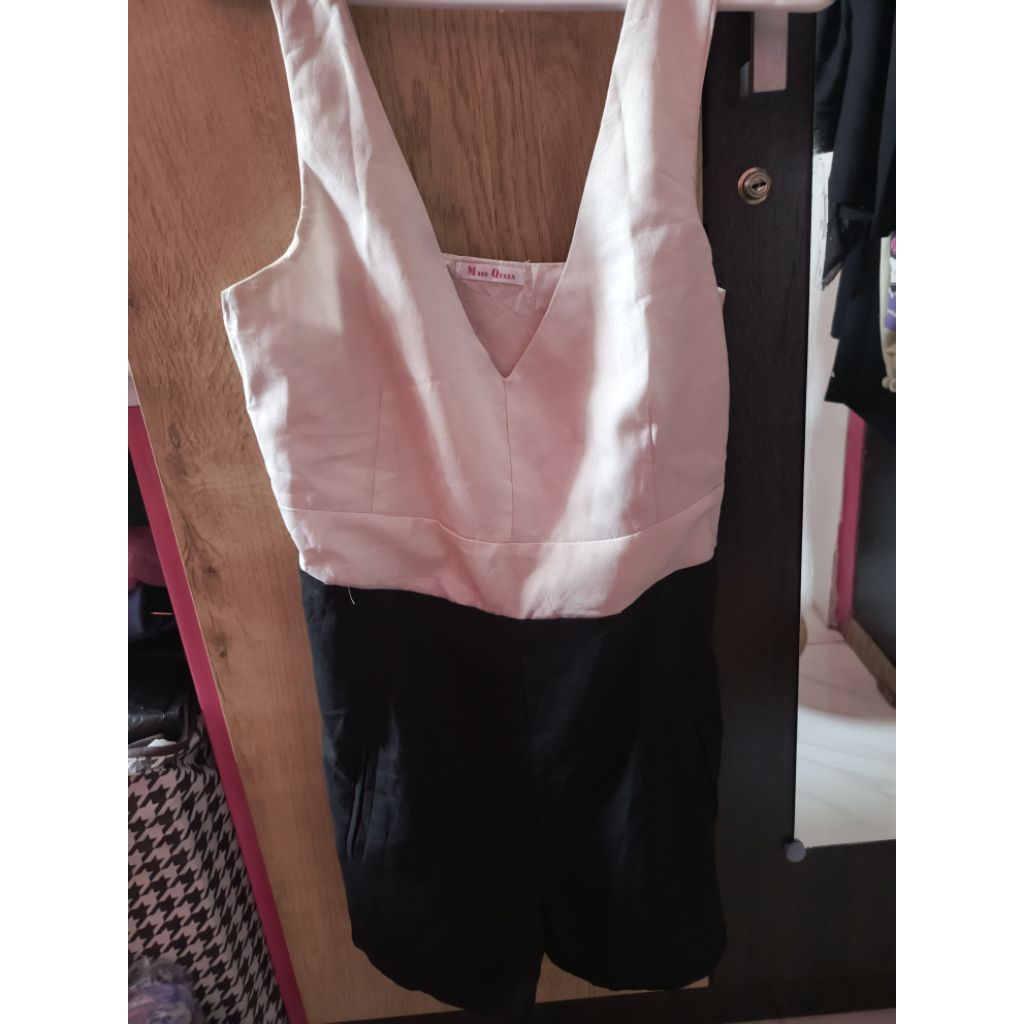 Kerah V-Neck Two-Tone Black and White Sleeveless Jumpsuit Overall Tank Top Romper Wanita