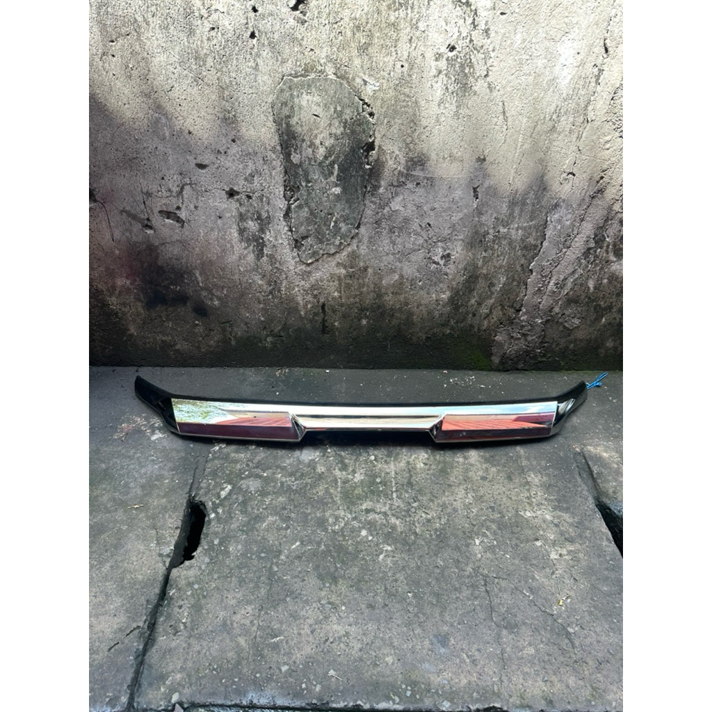 List Moulding Chrome Kapmesin Toyota Vellfire 2018-2022 Original