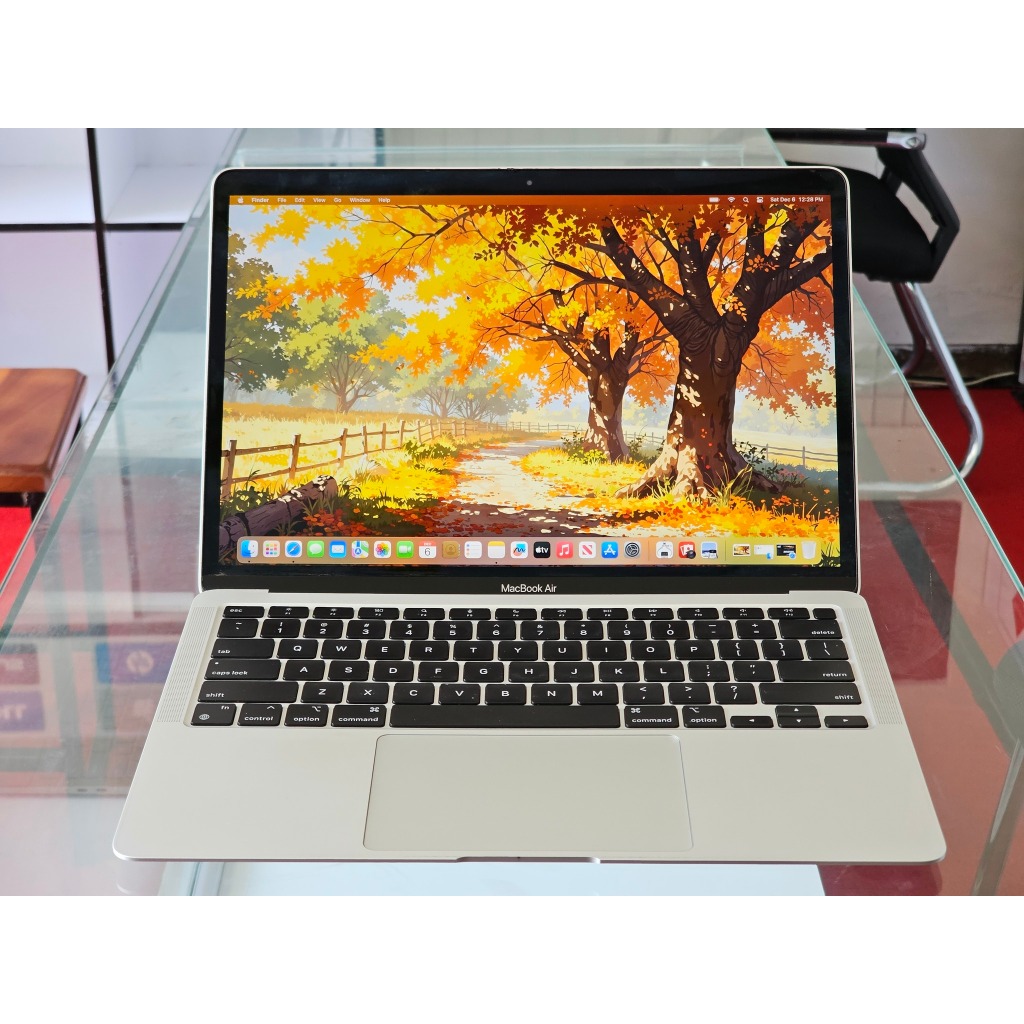 Macbook Air 2020 Apple M1 Chip Ram 8 GB 256 GB Flash Storage slim Premium Laptop Mantap