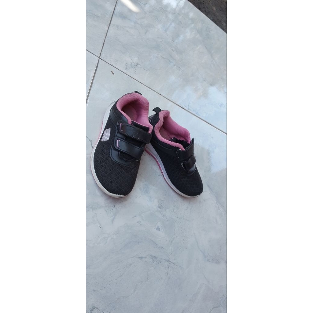preloved sandal anak