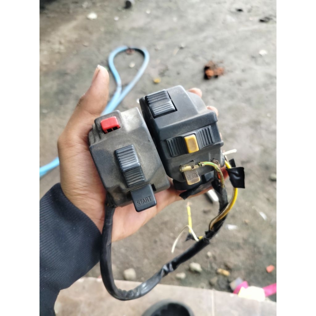 holder kanan kiri shogun kebo / gs / gx tornado/ satria r original copotan