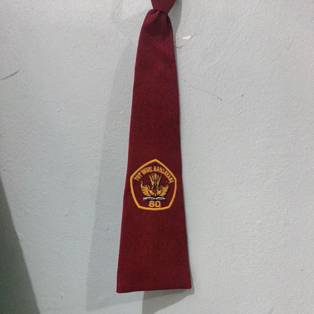 dasi anak SD. perempuan