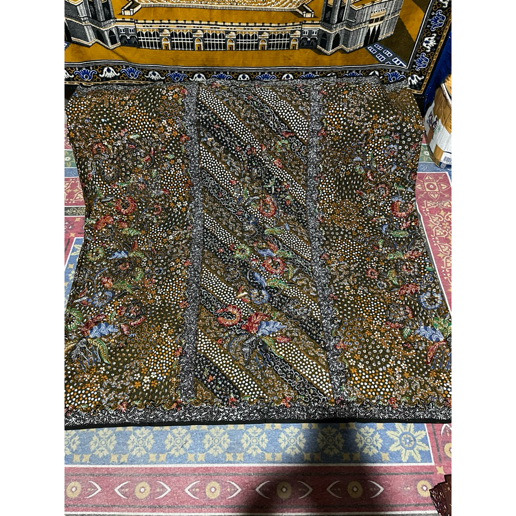 sarung canting batik tulis Lasem premium motif gunung ringgit