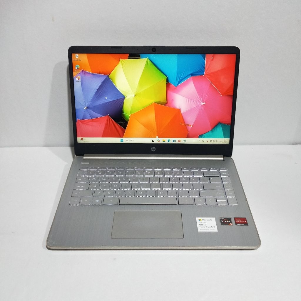 Laptop HP 14s fq0021au AMD Ryzen 3 3250u Ram 8GB SSD 512GB Vga AMD Radeon Rx Vega 2GB