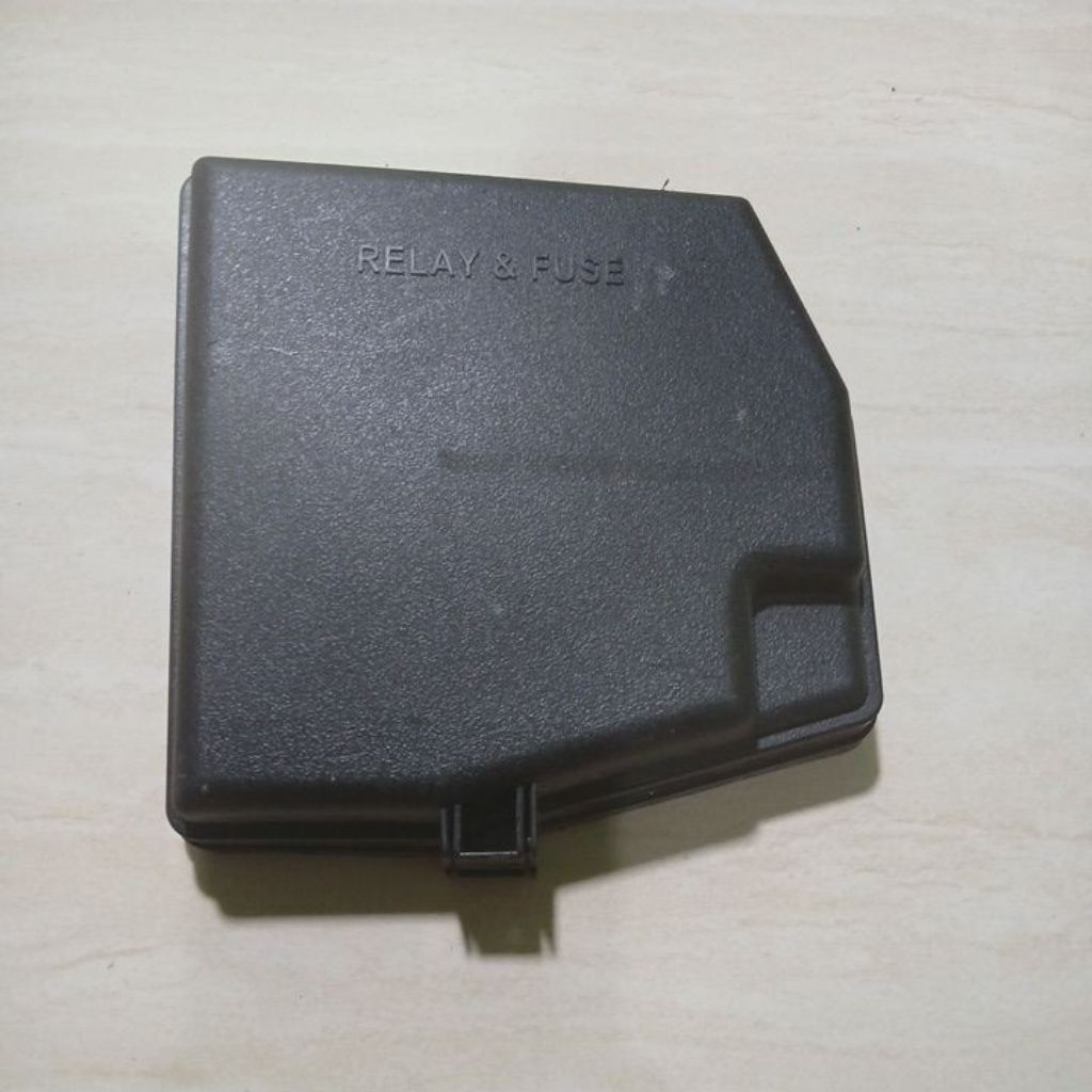 TUTUP BOX SEKRING MOBIL TOYOTA VIOS , YARIS 2014 Gen 3 2013 ORIGINAL