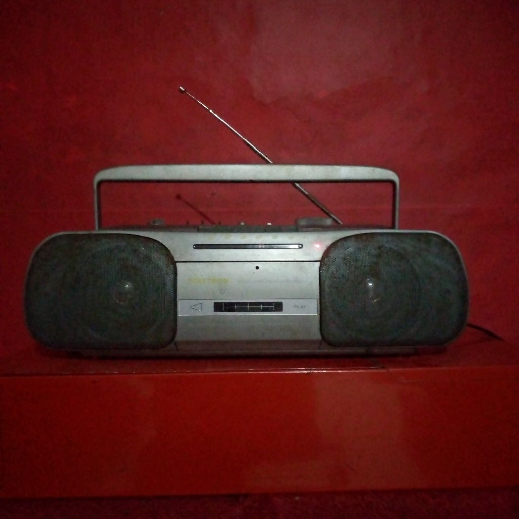 radio jadul Polytron grend compo