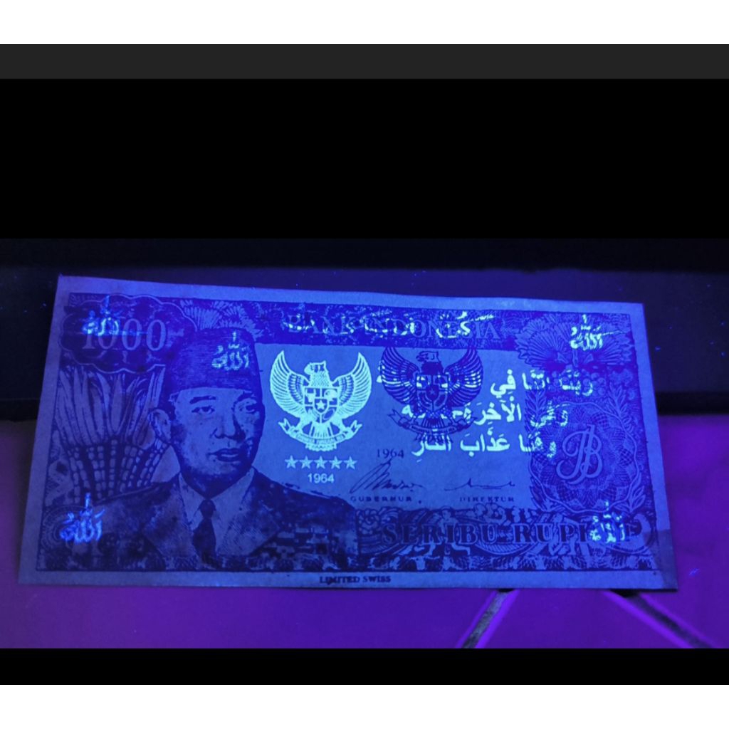 uang souvenir 1.000 Soekarno melengkung 1964 warna biru Garuda emas gambar belakang penari serimpi 9