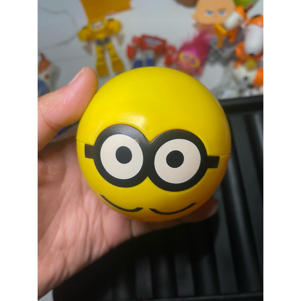 HAPPY MEAL TOYS MINION