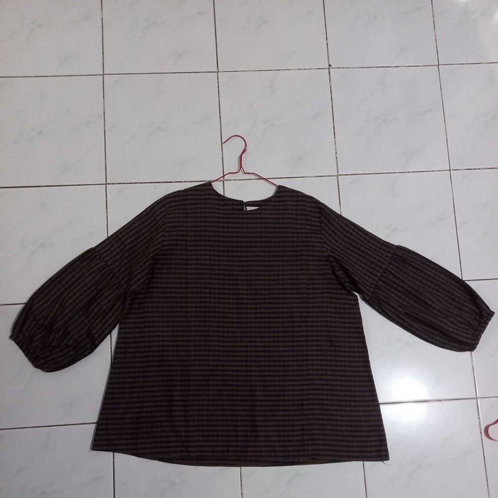 Mahara Nursingwear Preloved