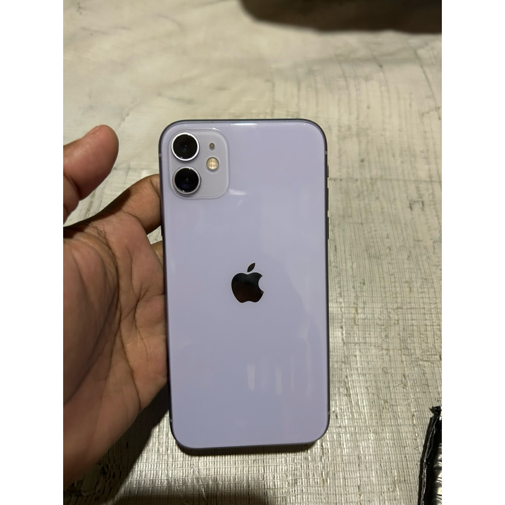 Iphone 11 256 ( bypass ) WiFi only