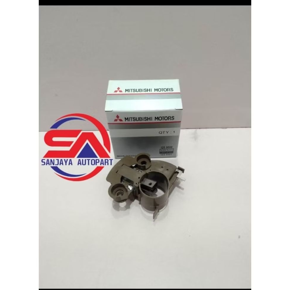 IC REGULATOR IC DINAMO CAS MITSUBISHI COLT T120SS LAMA OLD A886T-05471
