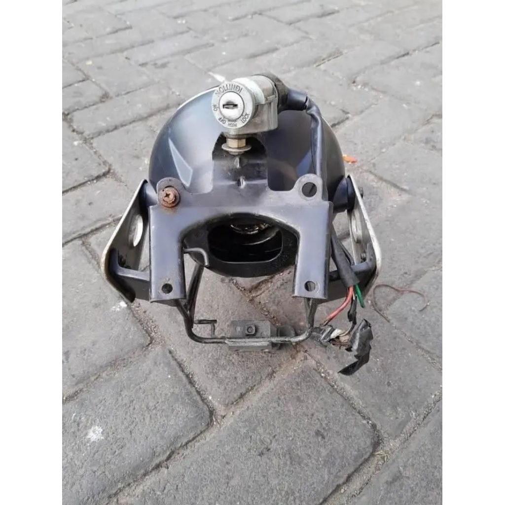BREKET LAMPU DEPAN VIXION OLD SET BATOK VIXION OLD ORIGINAL COPOTAN