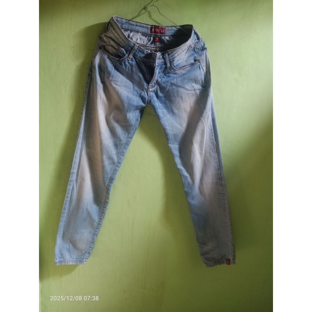 preloved celana jeans cewek AKO