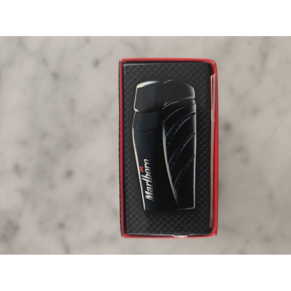 Limited Edition Marlboro Racing 2007 Lighter. Very Rare. Water&Wind Proof. BLACK.