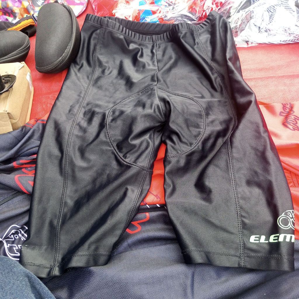 celana ketat strecht pendek element