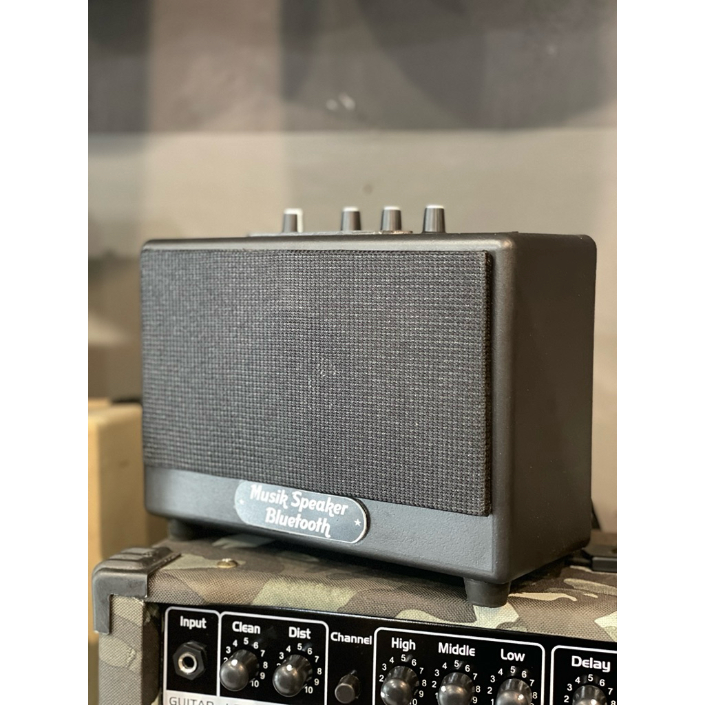 Ampli gitar mini sudh ada efek distorsi dan bisa karoke