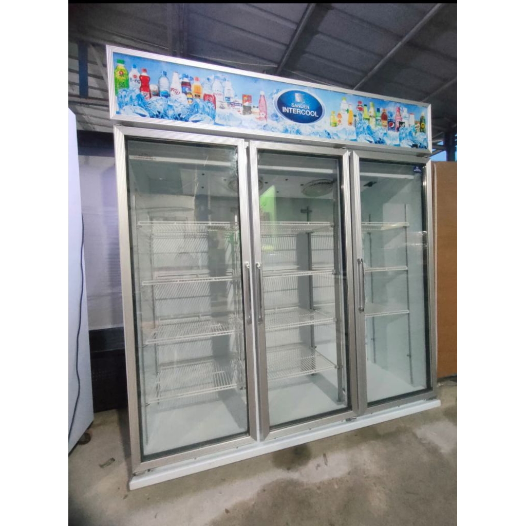 showcase chiller 3 pintu sanden intercool second