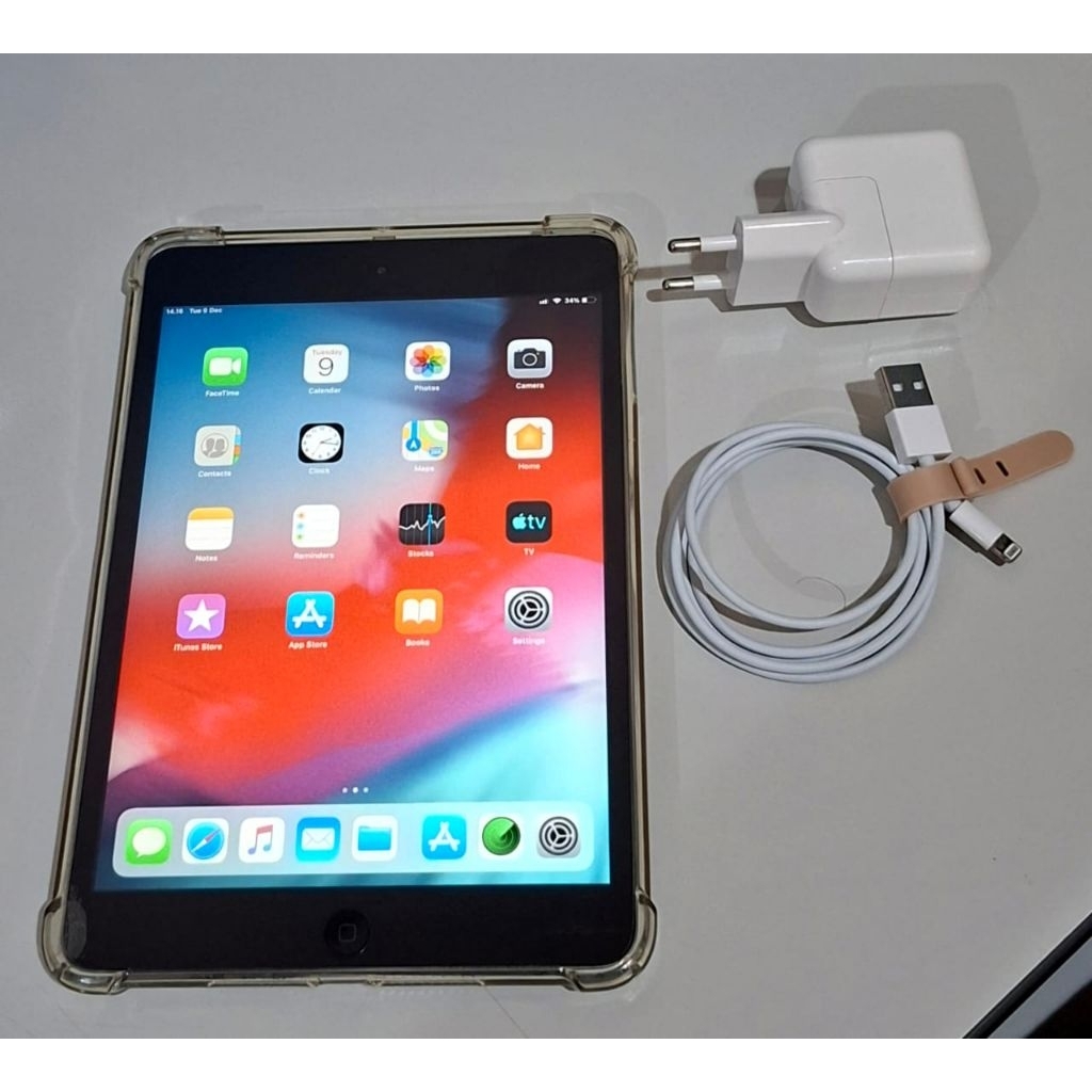 ipad mini 2 retina display (bonus wireless keyboard & stylus pen) cuma sampai ios 12