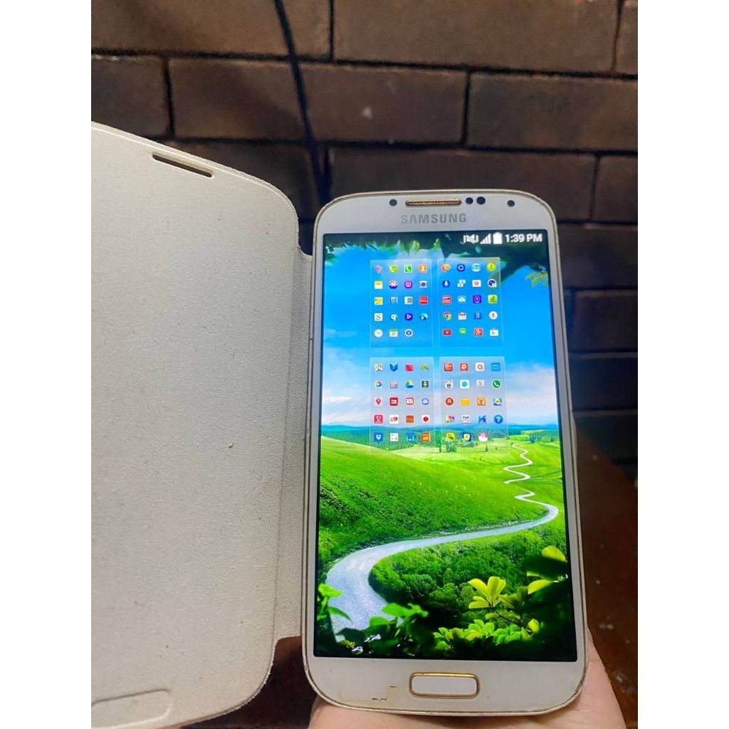 Samsung S4 Hp Only Ram 2GB Jaringan 4G LTE-A Cocok Untuk Kolektor8